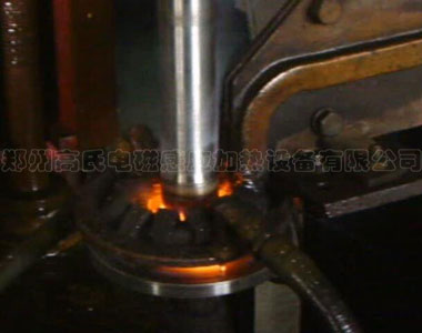高頻加熱電源對半軸進(jìn)行淬火熱處理